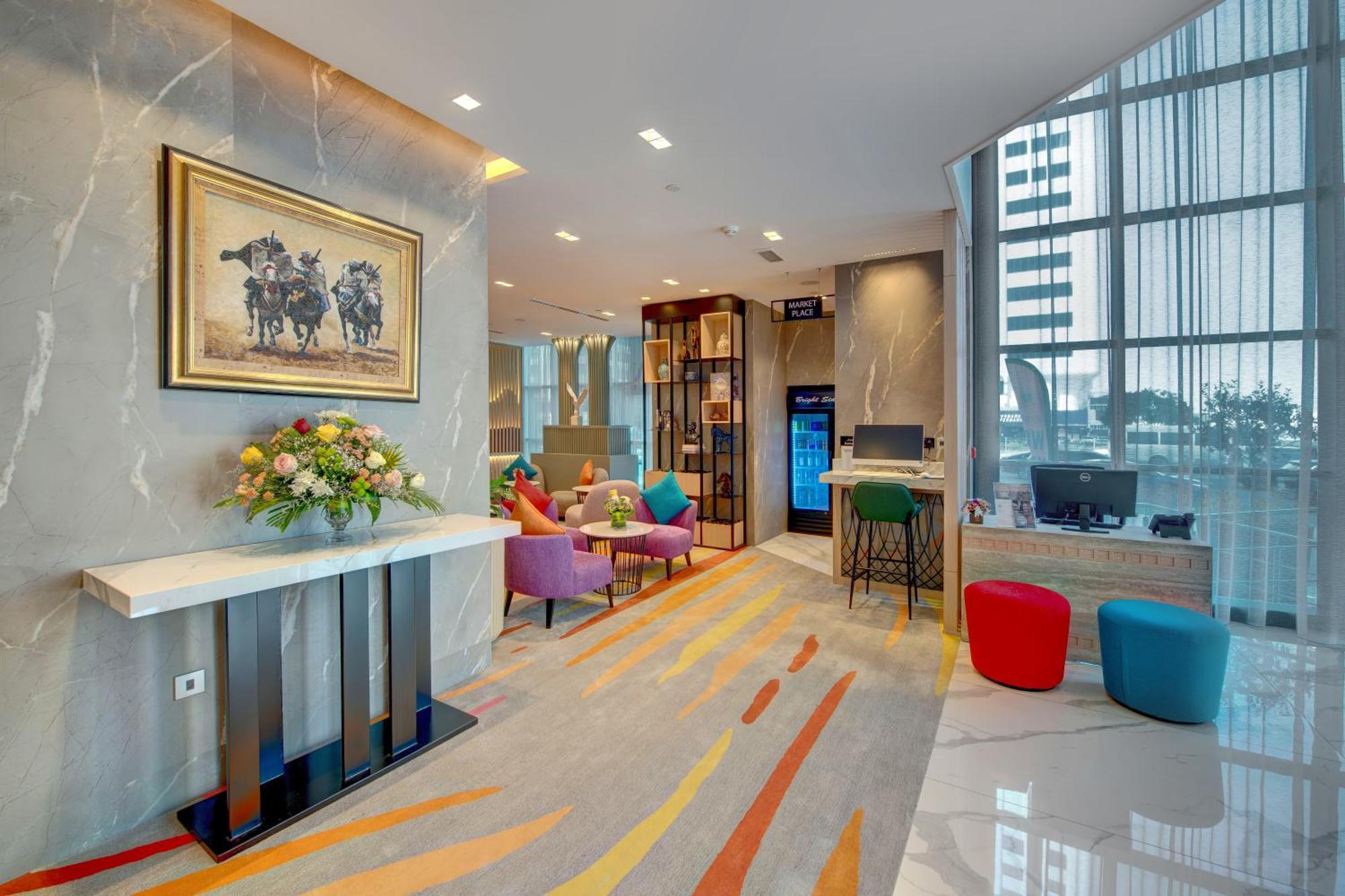 La Quinta By Wyndham Abu Dhabi Al Wahda Hotell Exteriör bild