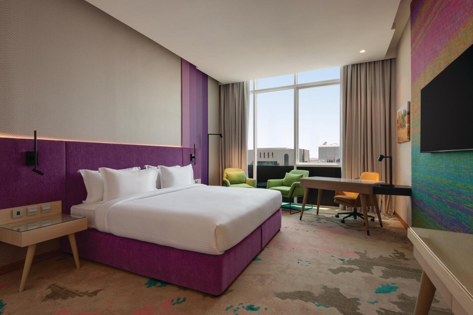 La Quinta By Wyndham Abu Dhabi Al Wahda Hotell Exteriör bild